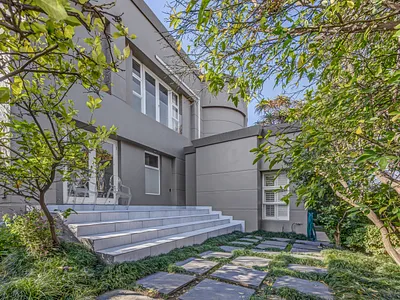 4 Bedroom House For Sale in Sandton - img