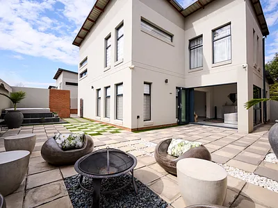4 Bedroom House For Sale in Midrand - img