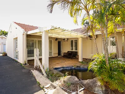 4 Bedroom House For Sale in Umhlanga - xx1x.webp