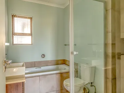 2 Bedroom Apartment To Rent in Sandton - img