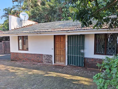 2 Bedroom Apartment To Rent in Durban North - img
