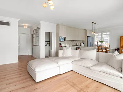 2 Bedroom Apartment For Sale in Cape Town - RCEh.webp