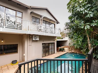 6 Bedroom House For Sale in Durban North - DaUr.webp