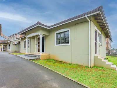 3 Bedroom Townhouse For Sale in Durban - img