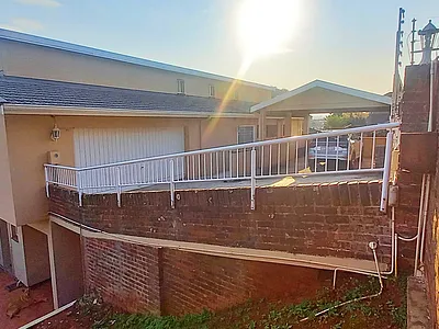 4 Bedroom House For Sale in Durban - zg7P.webp