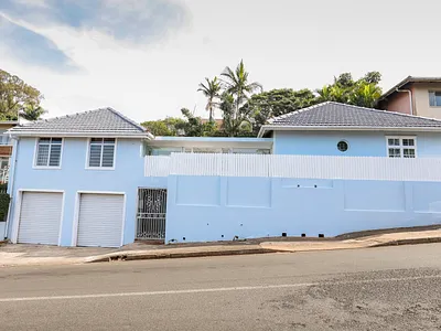 6 Bedroom House For Sale in Durban - gRli.webp