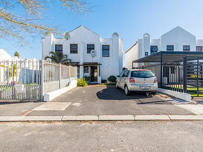 2 Bedroom Apartment For Sale in Blouberg - MlNn.webp