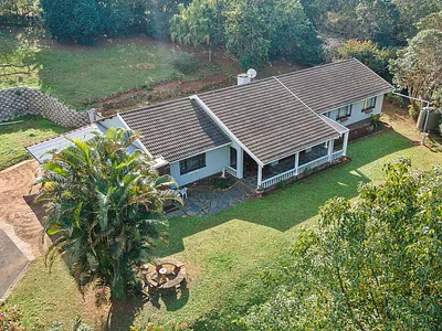 4 Bedroom House For Sale in Hillcrest - iylN.webp