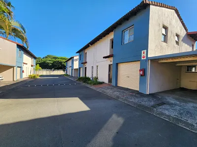 3 Bedroom Townhouse To Rent in Richards Bay - 6Hwq.webp