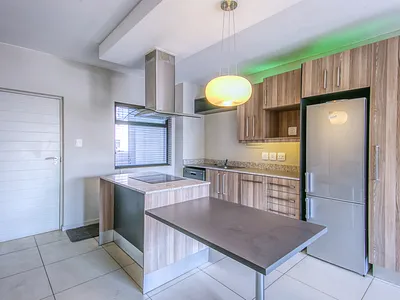 2 Bedroom Apartment To Rent in Sandton - img