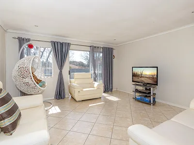 2 Bedroom Townhouse For Sale in Randburg - img
