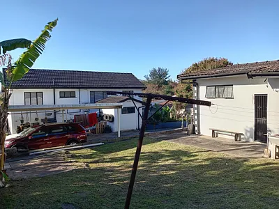 6 Bedroom House For Sale in Chatsworth - 9Mi4.webp