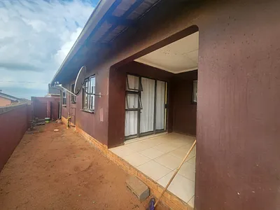 3 Bedroom House For Sale in Empangeni - 9fFG.webp