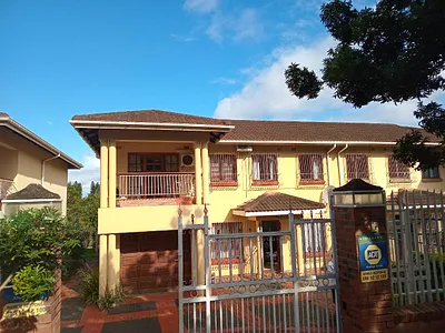 3 Bedroom Townhouse For Sale in Empangeni - vlJs.webp