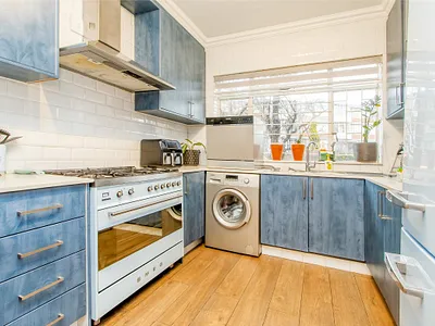 2 Bedroom Apartment For Sale in Sandton - P9nh.webp