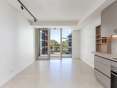 1 Bedroom Apartment For Sale in Cape Town - 6j1T.webp