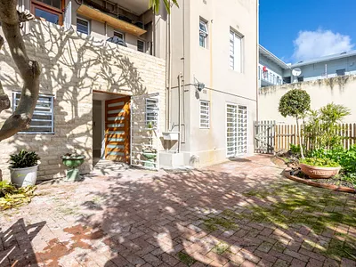 2 Bedroom Apartment To Rent in Cape Town - 4BvV.webp