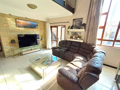 2 Bedroom Apartment For Sale in Sandton - 2hnc.webp