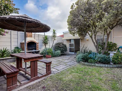 1 Bedroom Apartment To Rent in Fish Hoek - mD9w.webp