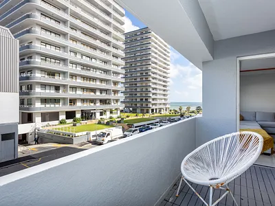 2 Bedroom Apartment For Sale in Cape Town - img