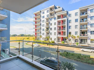 2 Bedroom Apartment For Sale in Umhlanga - zH5N.webp