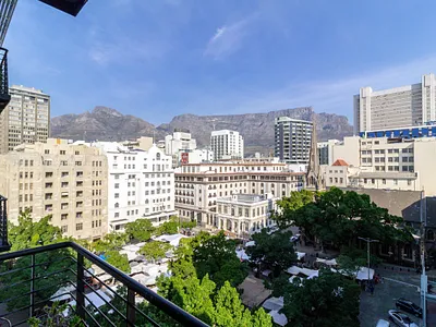 2 Bedroom Apartment For Sale in Cape Town - Uiya.webp