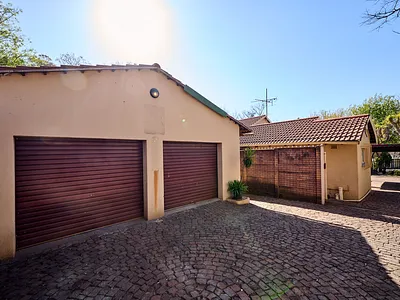 6 Bedroom House For Sale in Midrand - T6Us.webp