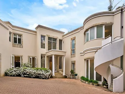 1 Bedroom Apartment To Rent in Johannesburg - m41U.webp