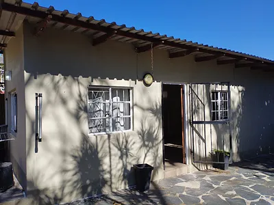 1 Bedroom Apartment To Rent in Durban - img