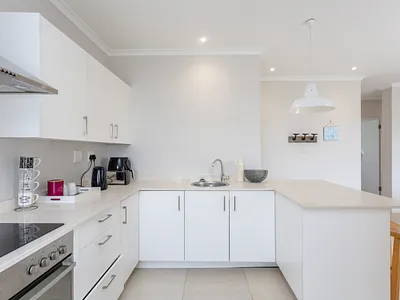 2 Bedroom Apartment To Rent in Cape Town - X9ht.webp