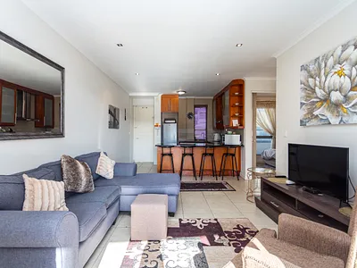 2 Bedroom Apartment For Sale in Bellville - 40j3.webp