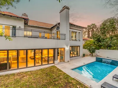 5 Bedroom House For Sale in Randburg - DO4T.webp