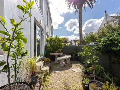 1 Bedroom Apartment For Sale in Cape Town - img