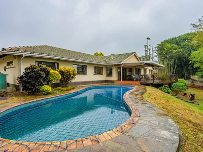 4 Bedroom House For Sale in Pinetown - Zp6R.webp