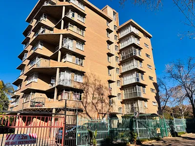 2 Bedroom Apartment For Sale in Pretoria - wGng.webp