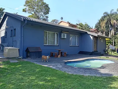 3 Bedroom House For Sale in Queensburgh - vPMN.webp