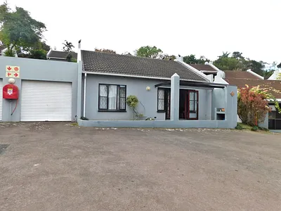 2 Bedroom Townhouse For Sale in Pinetown - c1tY.webp
