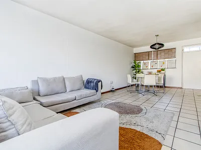 1 Bedroom Apartment For Sale in Sandton - V0Uo.webp