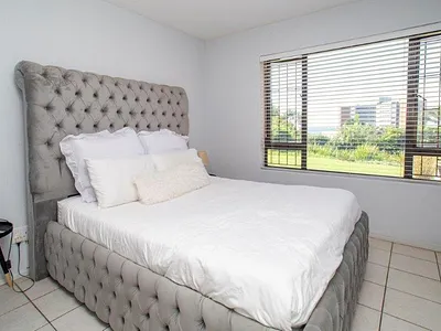 2 Bedroom Apartment For Sale in Umhlanga - 9cXf.webp