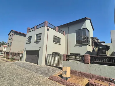 3 Bedroom Townhouse To Rent in Midrand - img