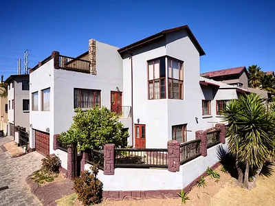 5 Bedroom Townhouse For Sale in Midrand - zth7.webp