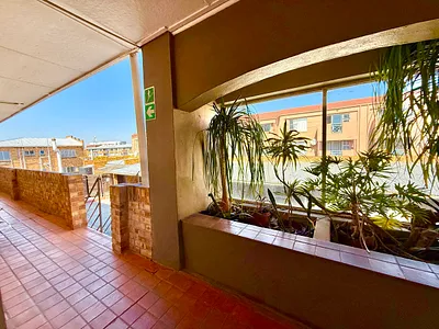 2 Bedroom Apartment For Sale in Randburg - y1ZF.webp