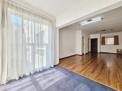 3 Bedroom Apartment To Rent in Johannesburg - FAu6.webp