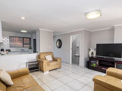 3 Bedroom House For Sale in Blouberg - img