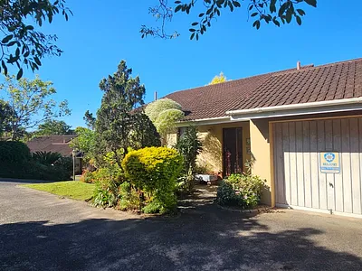 3 Bedroom Townhouse For Sale in Pinetown - JqfO.webp