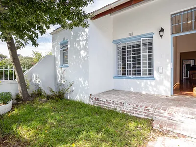 2 Bedroom House For Sale in Cape Town - PjC1.webp