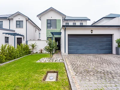 3 Bedroom House For Sale in Kraaifontein - M8NB.webp