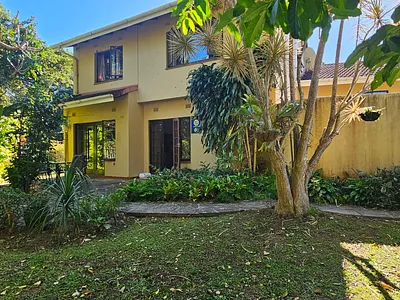 3 Bedroom Townhouse For Sale in Pinetown - 8Ue9.webp