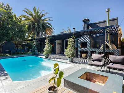 3 Bedroom House For Sale in Cape Town - Ugk1.webp