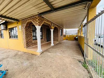 3 Bedroom House For Sale in Durban - ivc9.webp